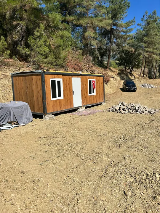 SAKARYA GEYVEDE 6080 M2 KONTEYNERİ OLAN BAHÇE